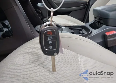 2017 Hyundai Santa Fe Sport 2.4L из США, поврежденный, VIN 5XYZU3LB1HG489475